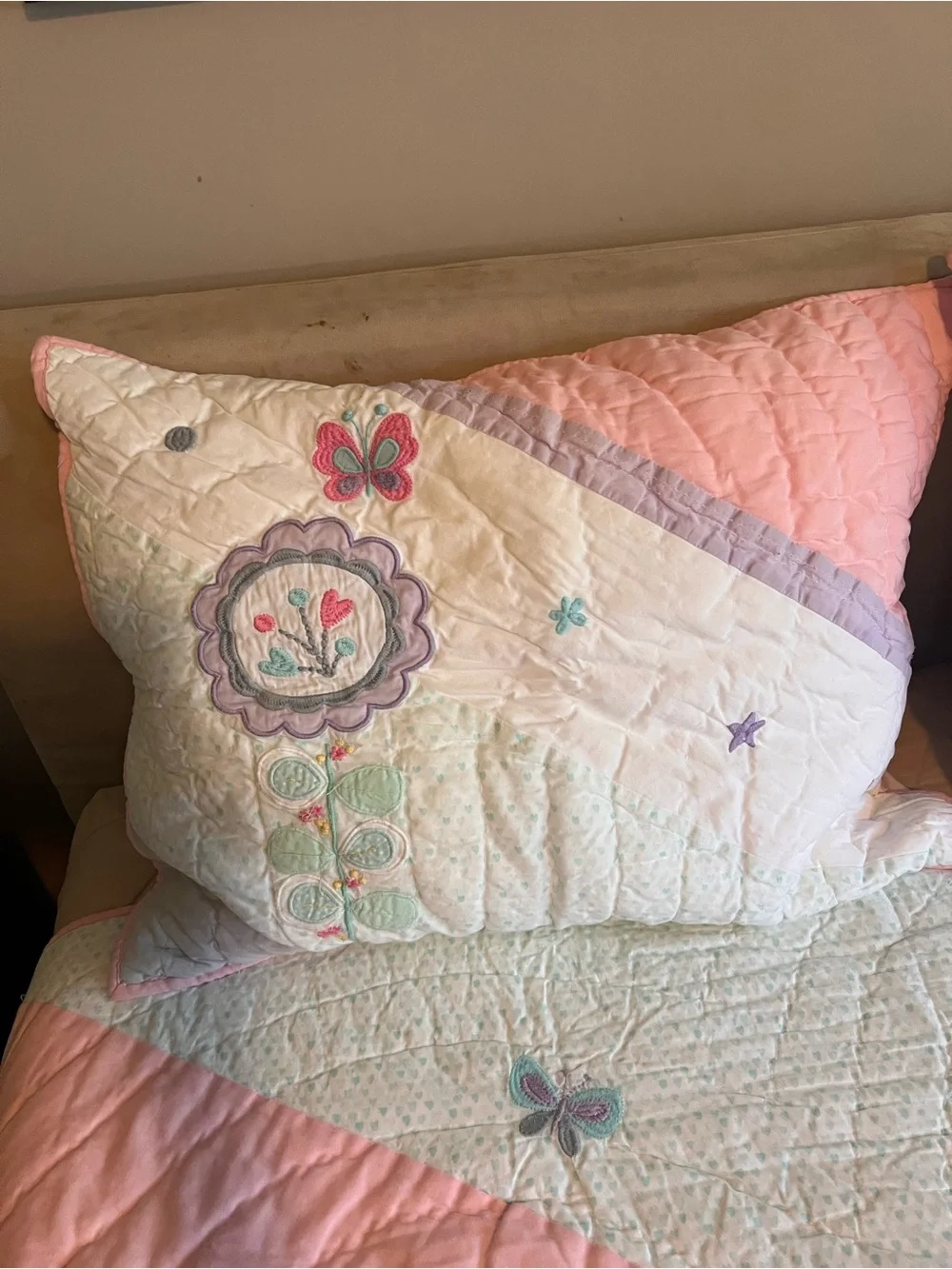 Floral Patchwork Reversible Quilt Set - Pink, Mint & Cream